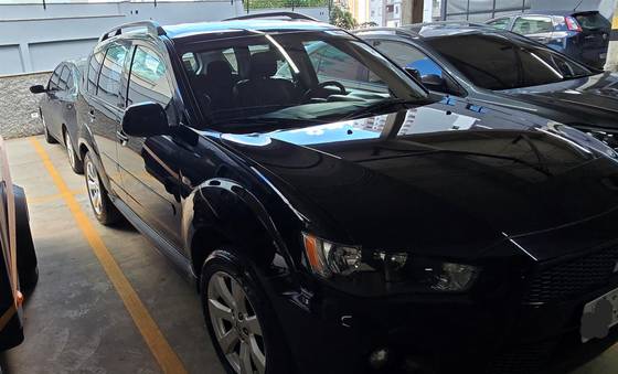 MITSUBISHI OUTLANDER 2.0 16V GASOLINA 4P AUTOMÁTICO MITSUBISHI OUTLANDER 2.0 16V GASOLINA 4P AUTOMÁTICO